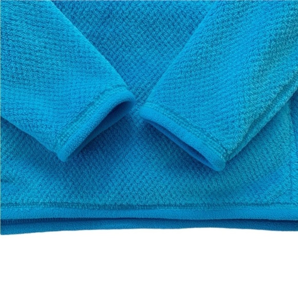 PATAGONIA Re-Tool Snap-T Fleece Pullover in a Discontinued Color—GORGEOUS!!! - Picture 3 of 3